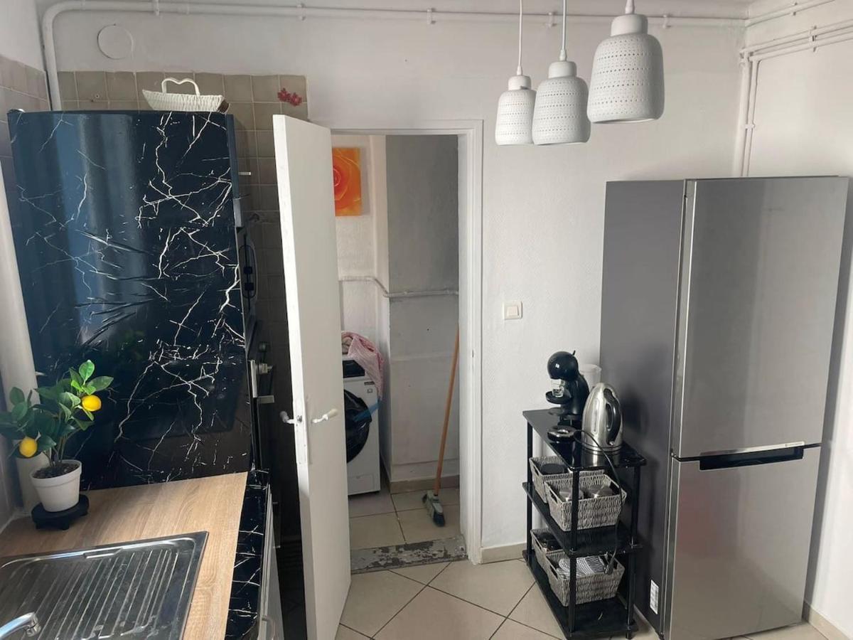 Appartement Proche Gare Tgv Nimes Ngoại thất bức ảnh